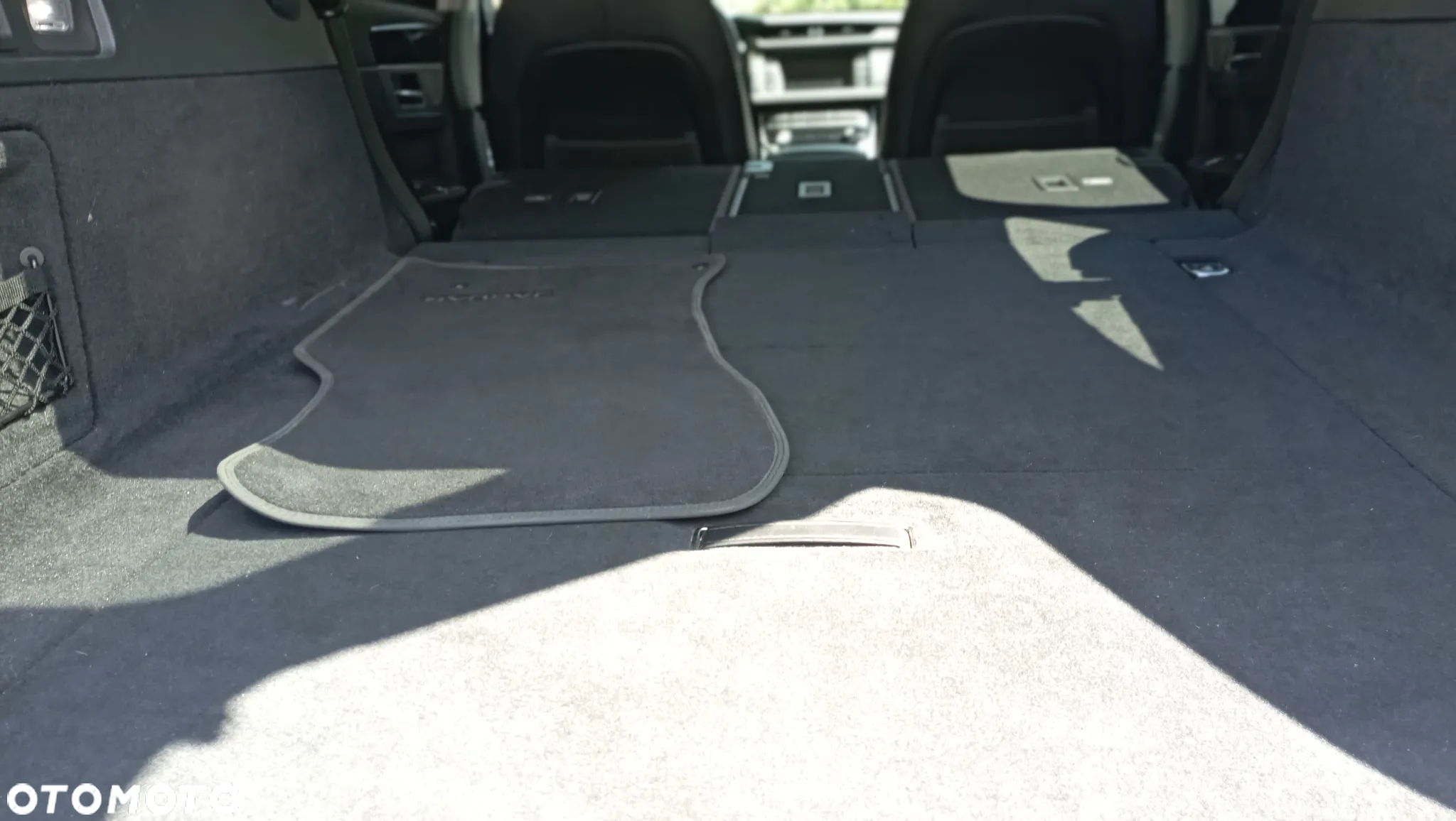 Jaguar XF 2.0 i4D AWD Prestige - 35