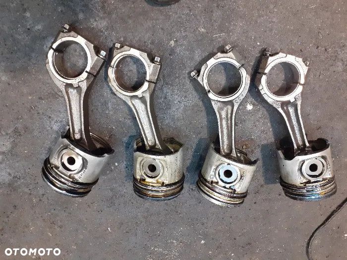 Tłok z korbowodem ! 4SZT. Iveco Eurocargo ! 75E14 ! Polecam ! - 1