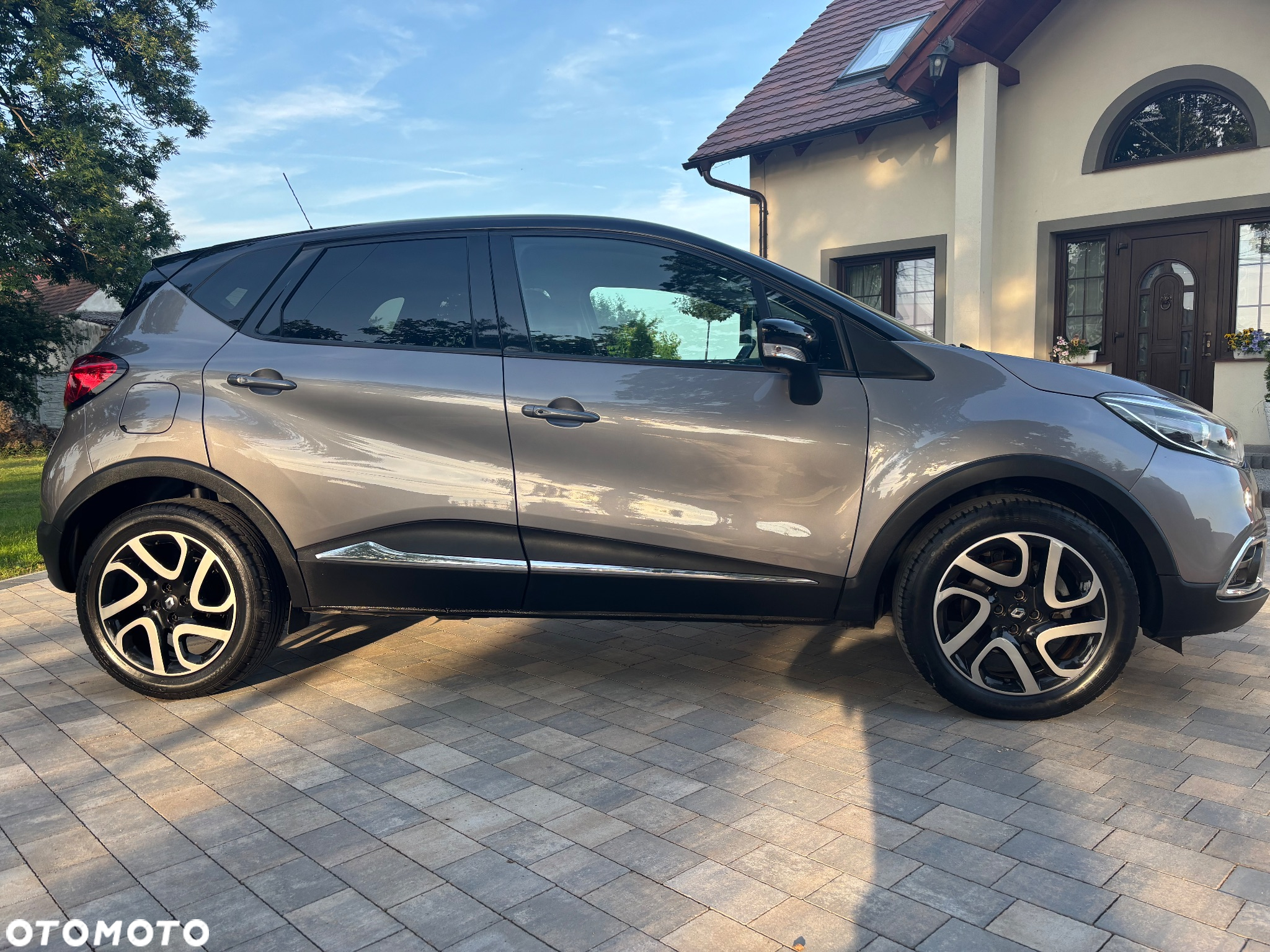 Renault Captur ENERGY TCe 120 EDC Luxe - 8