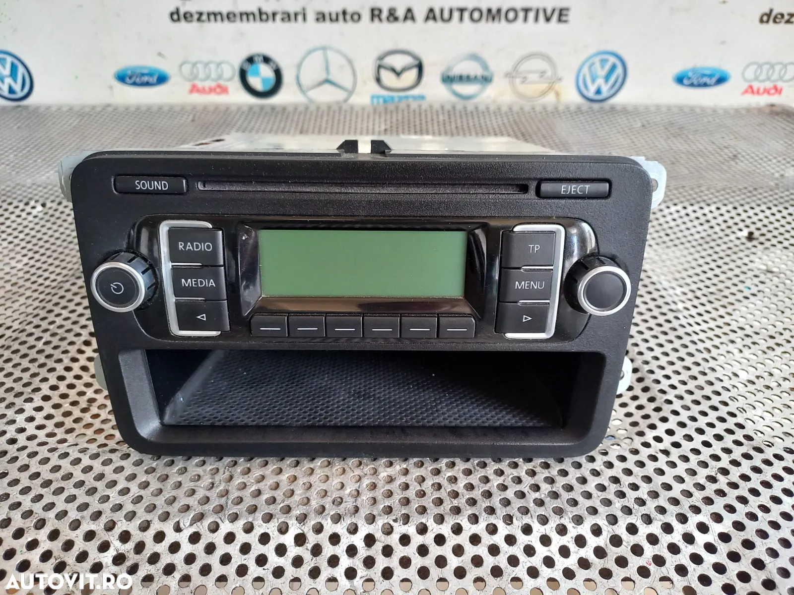 Radio Cd Vw Golf 6 Vl Touran Jetta Caddy Etc - Dezmembrez Arad - 3