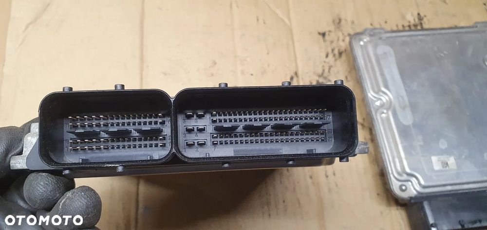 Komputer sterownik silnika Audi A8 D3 4.2 TDI 4E1907409 4E1910409A - 4