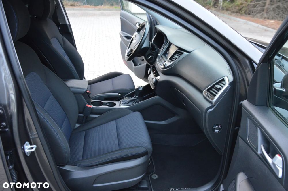 Hyundai Tucson 2.0 CRDi 4WD Automatik Advantage - 12