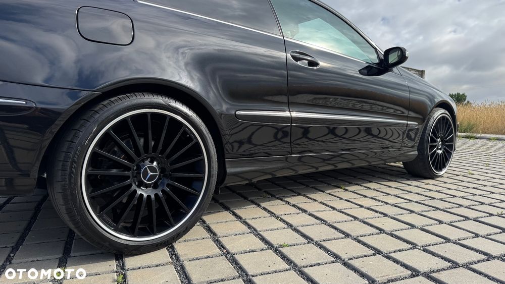 Mercedes-Benz CLK - 15