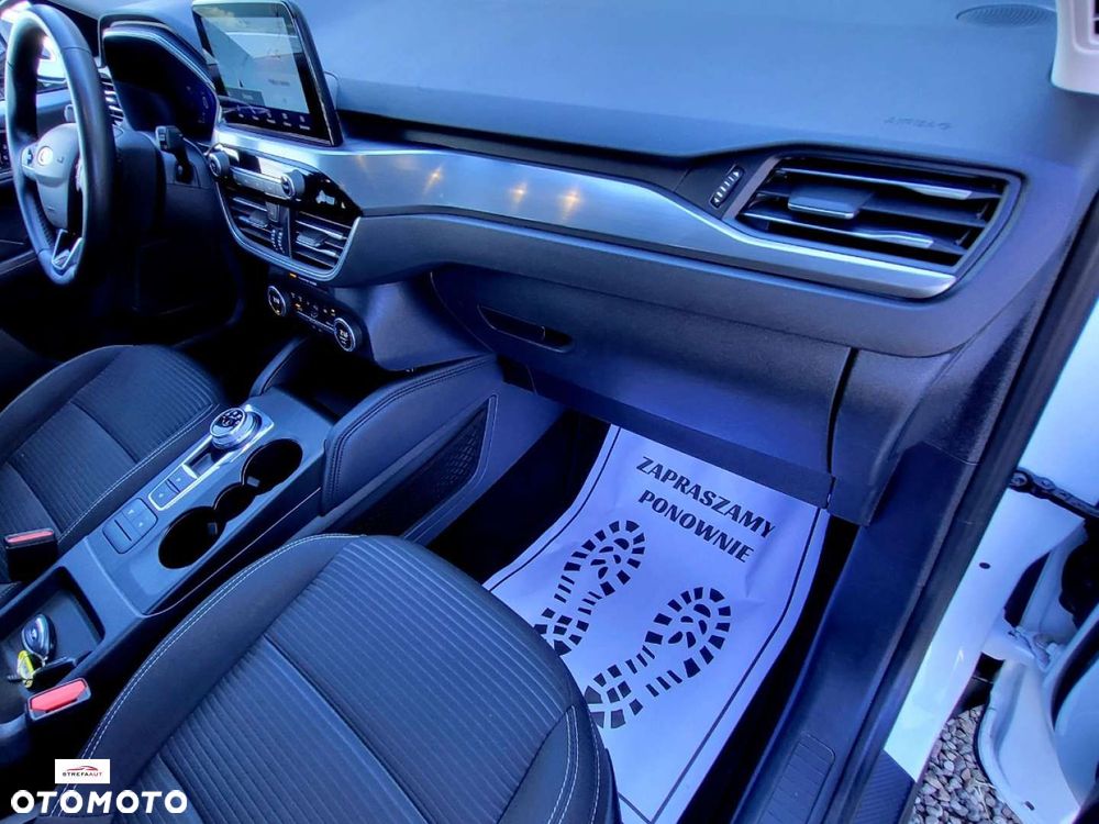 Ford Kuga - 17