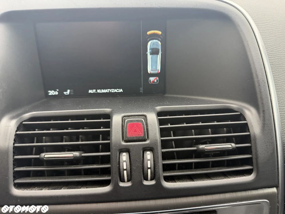 Volvo XC 60 D4 AWD Summum - 13