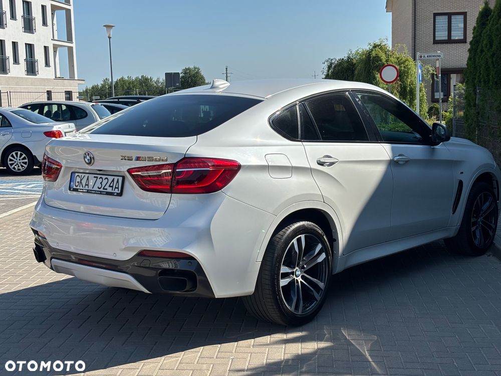 BMW X6M ver-m50d - 2