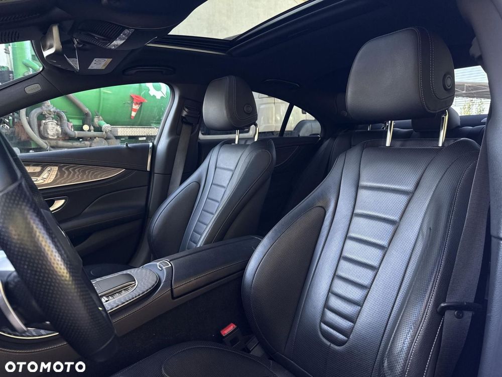 Mercedes-Benz CLS - 12