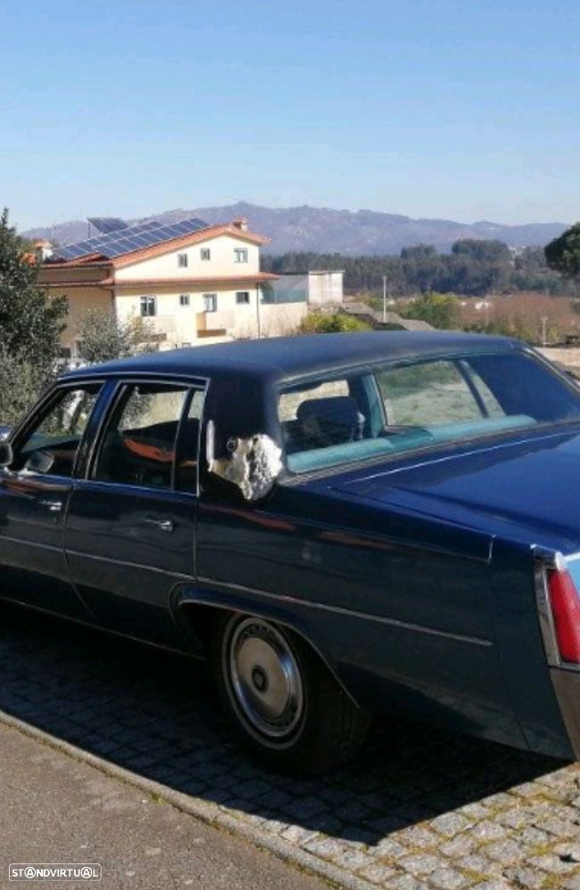 Cadillac DeVille - 5