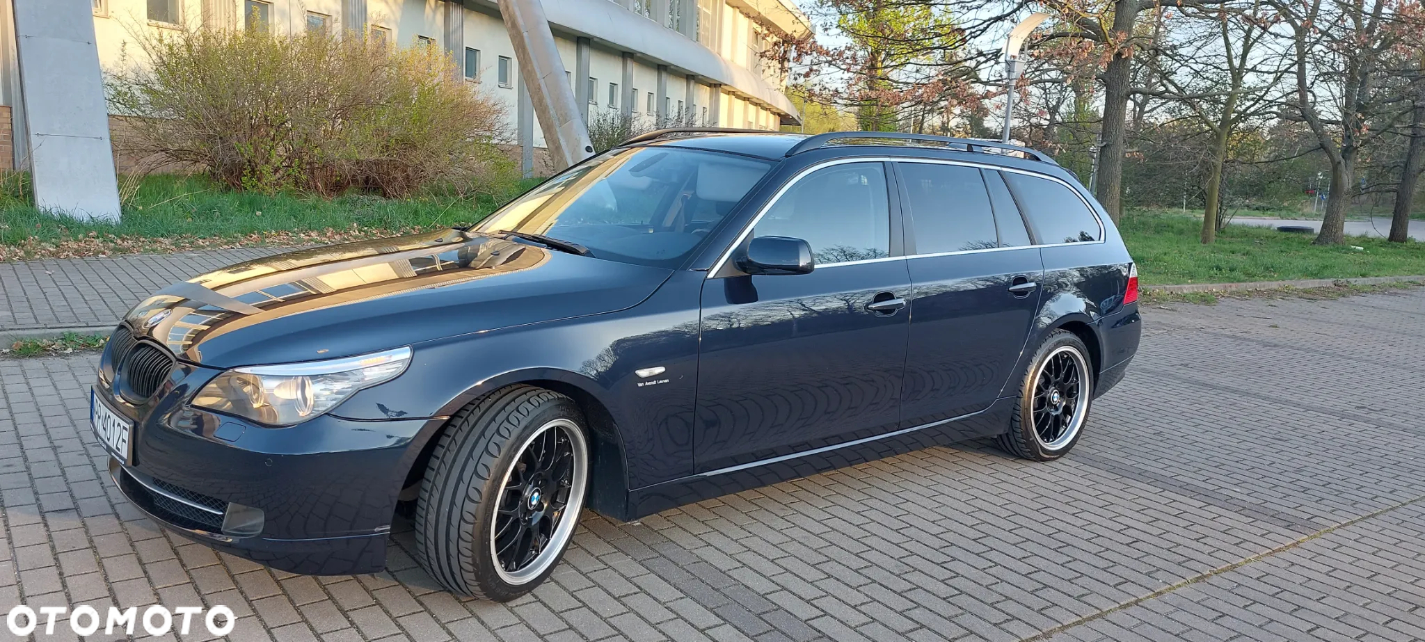 BMW Seria 5 520d Touring - 12