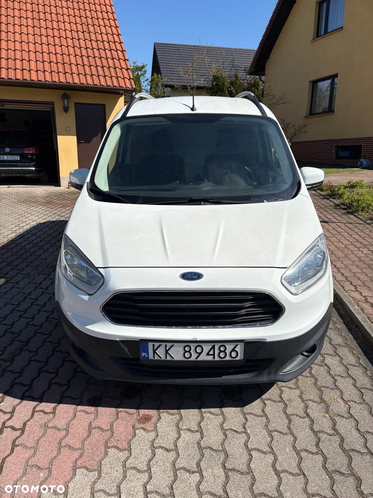 Ford Transit Courier - 1