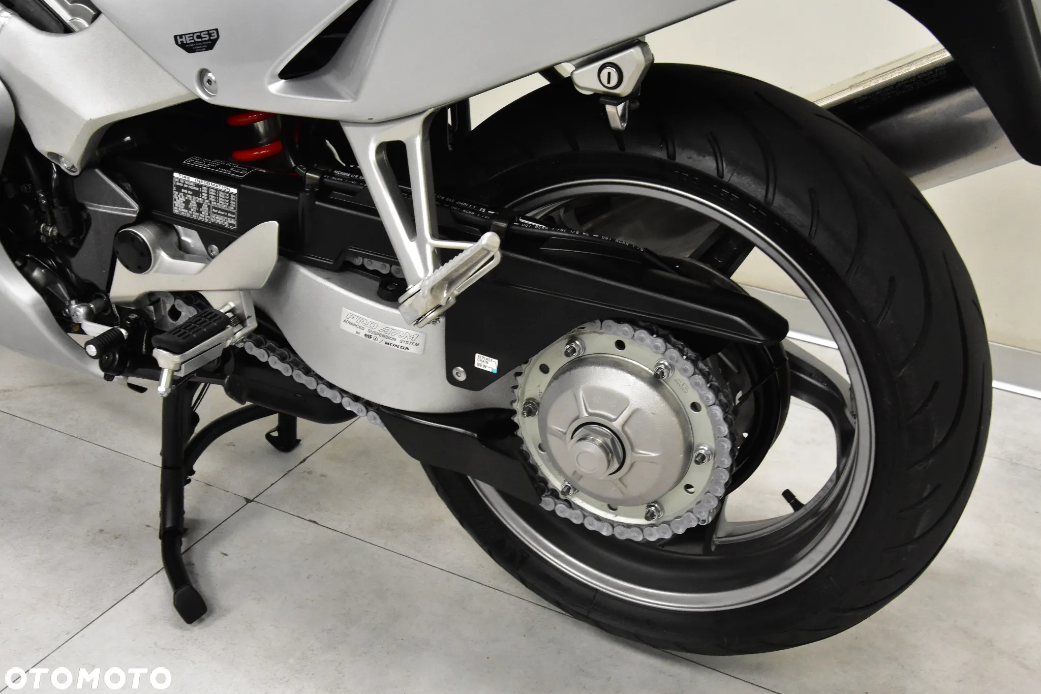 Honda VFR - 40