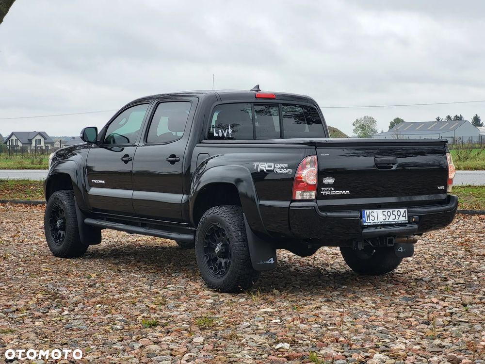 Toyota Tacoma - 6