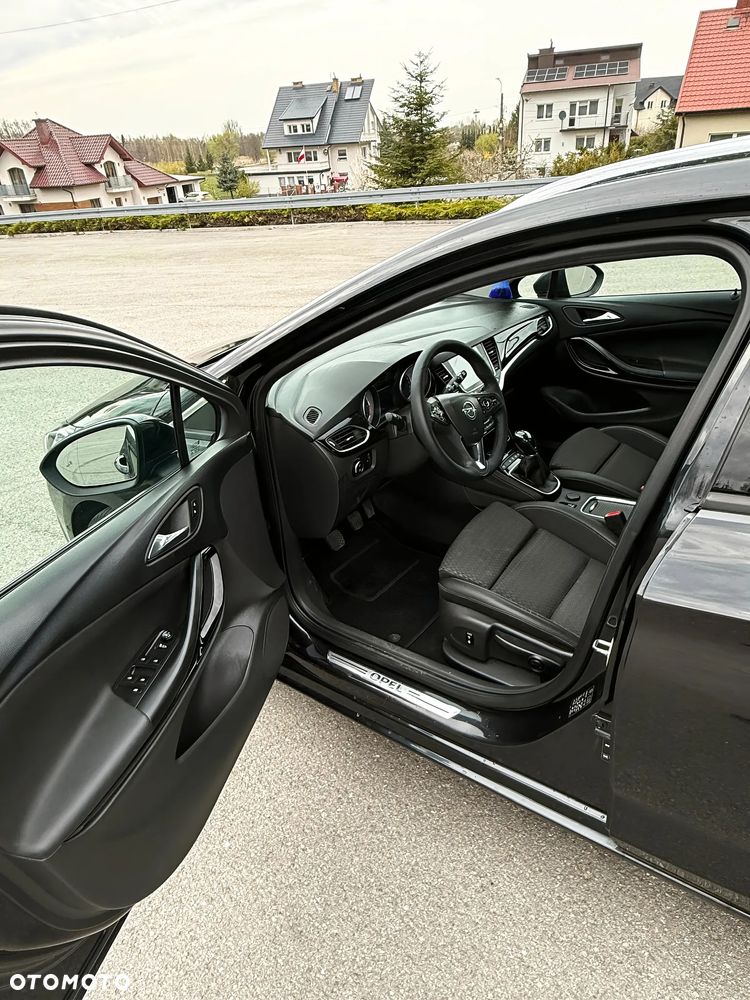 Opel Astra - 10