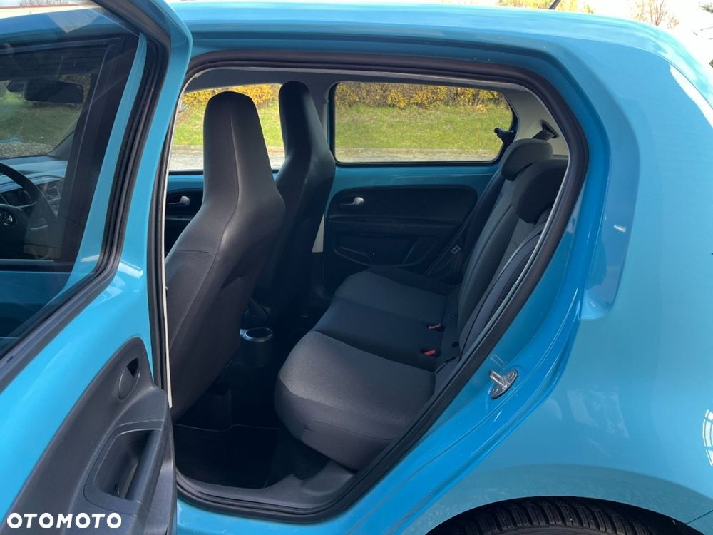 Volkswagen up! 1.0 street - 17