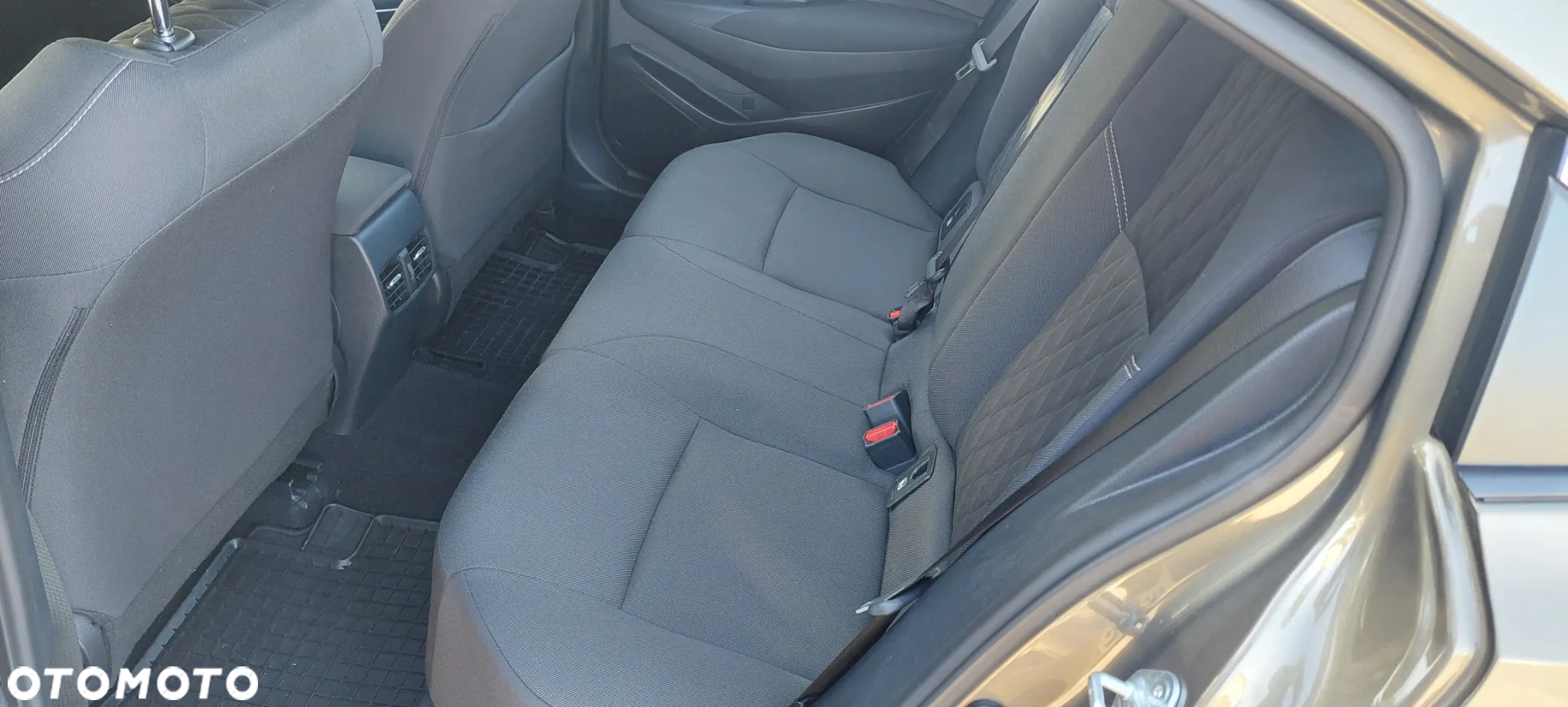 Toyota Corolla 1.6 Comfort - 17