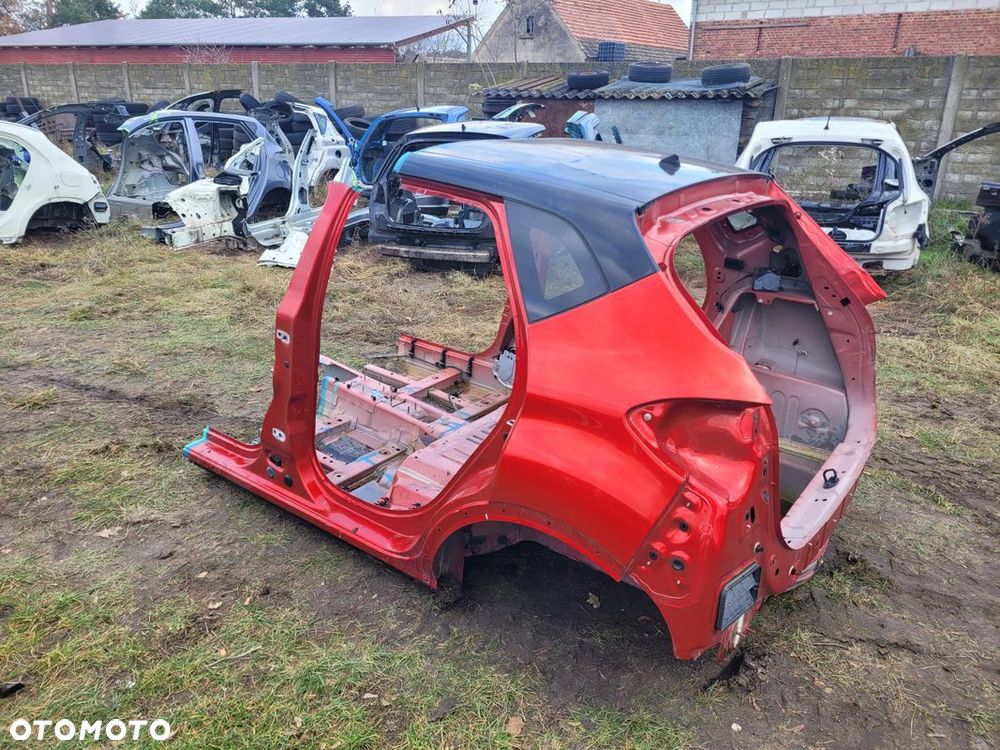 RENAULT CAPTUR I ĆWIARTKA LEWA TYŁ SŁUPEK PRÓG LEWY - 1
