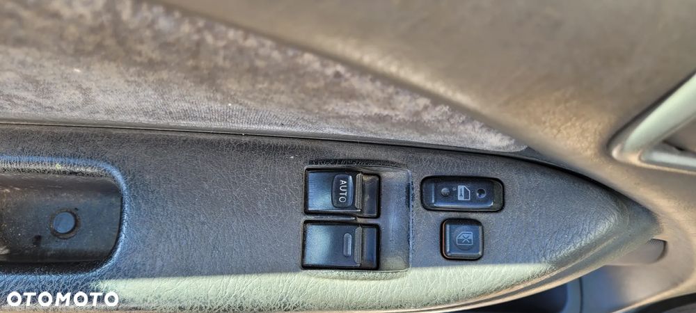 Toyota Avensis na części - 6
