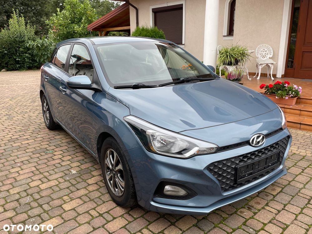 Hyundai i20 blue 1.2 Classic - 10
