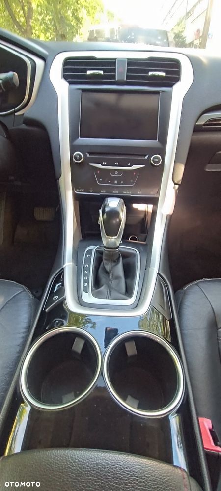 Ford Fusion 1.6 Elegance - 8
