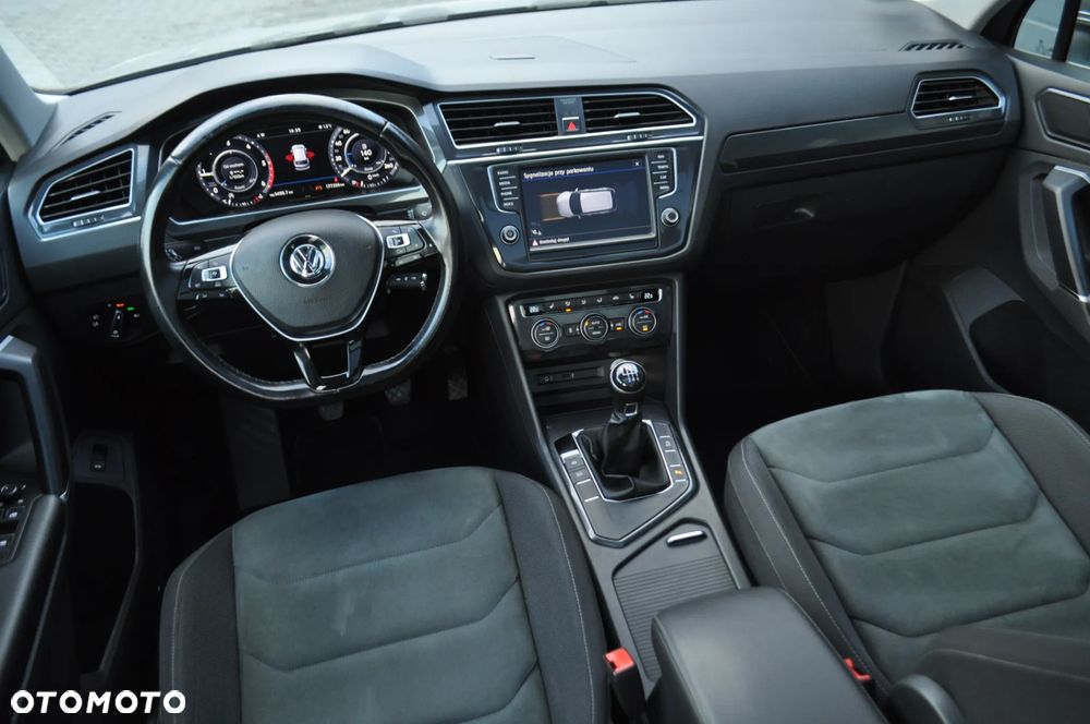 Volkswagen Tiguan 2.0 TDI SCR (BlueMotion Technology) Highline - 25