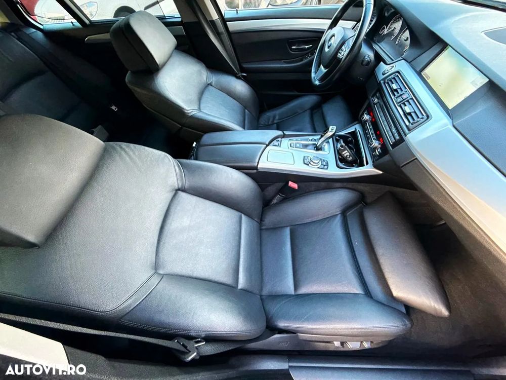 BMW Seria 5 525d xDrive Touring Sport-Aut. Luxury Line - 20