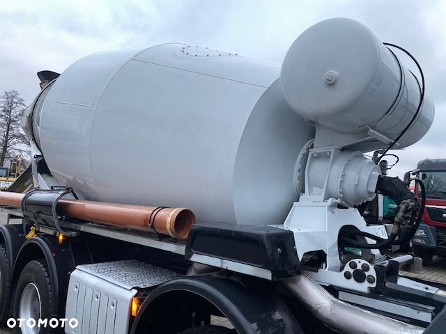 Mercedes-Benz Arocs 3240 8x4 Betonomieszrka Liebherr 9 m3  z Niemiec - 8