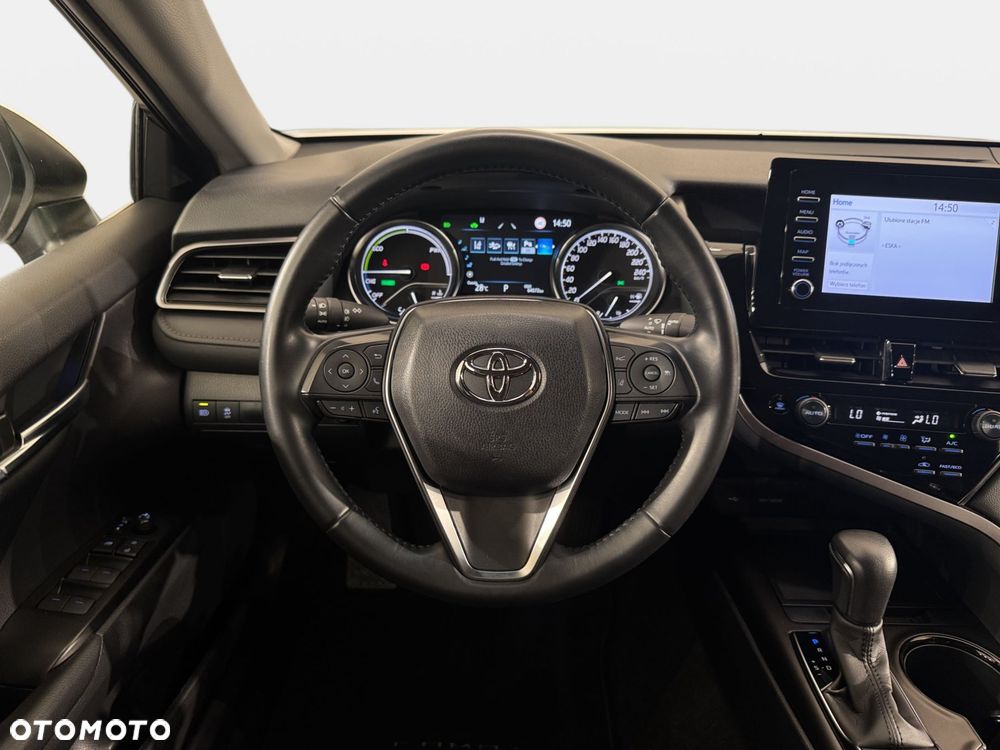 Toyota Camry - 14