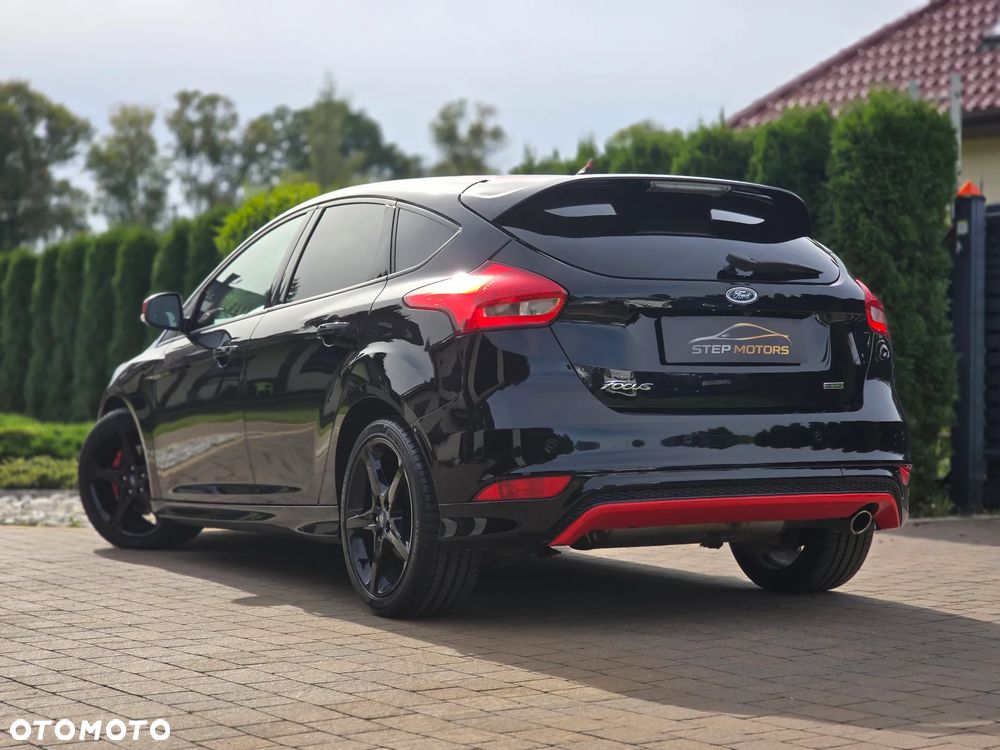 Ford Focus 1.5 EcoBoost STart-Stopp-System ST-LINE - 4