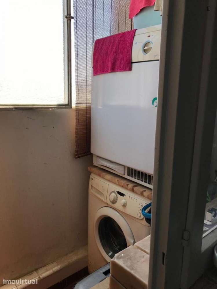 Quarto - localizado em Lapa Lisbon - Grande imagem: 3/7