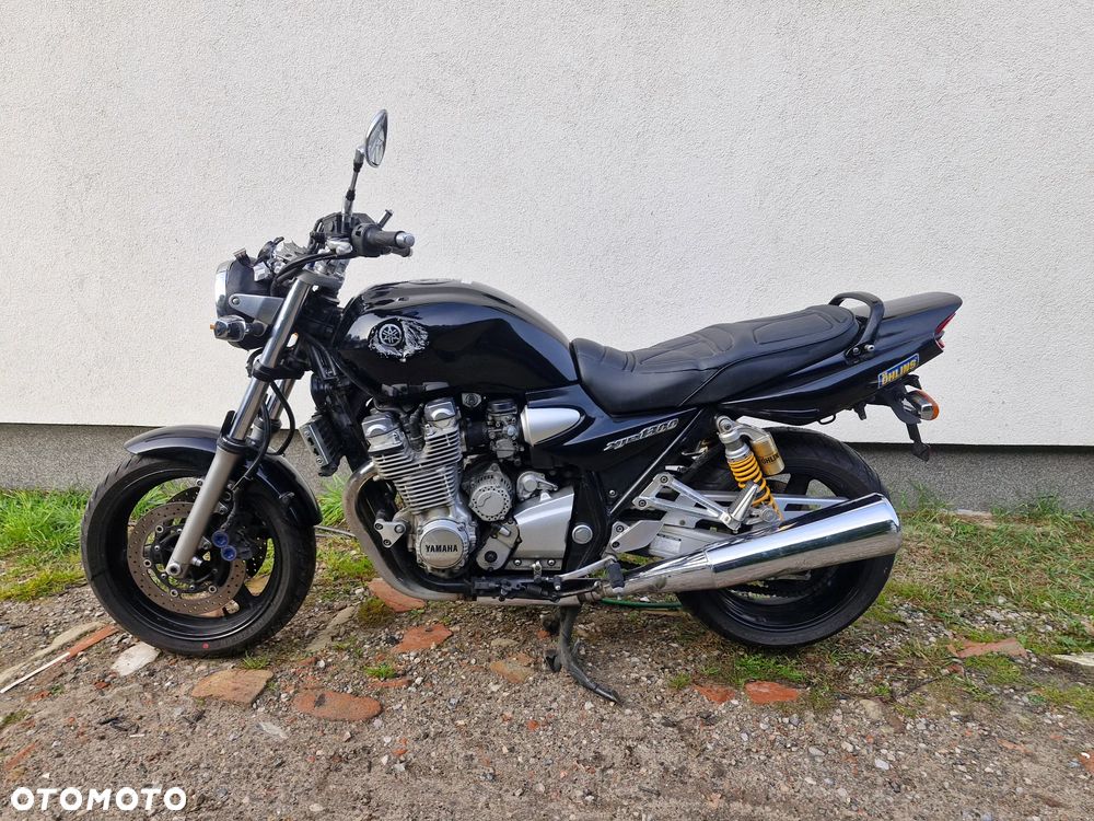 Yamaha XJR