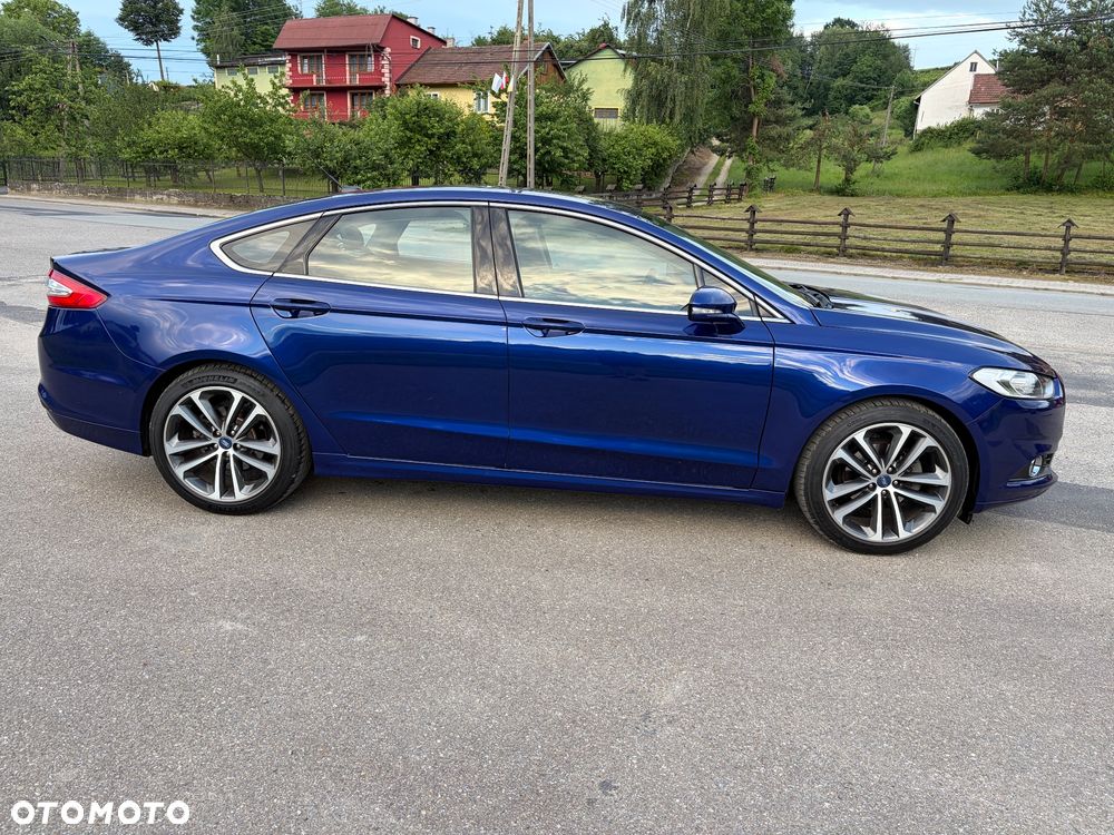 Ford Fusion - 12