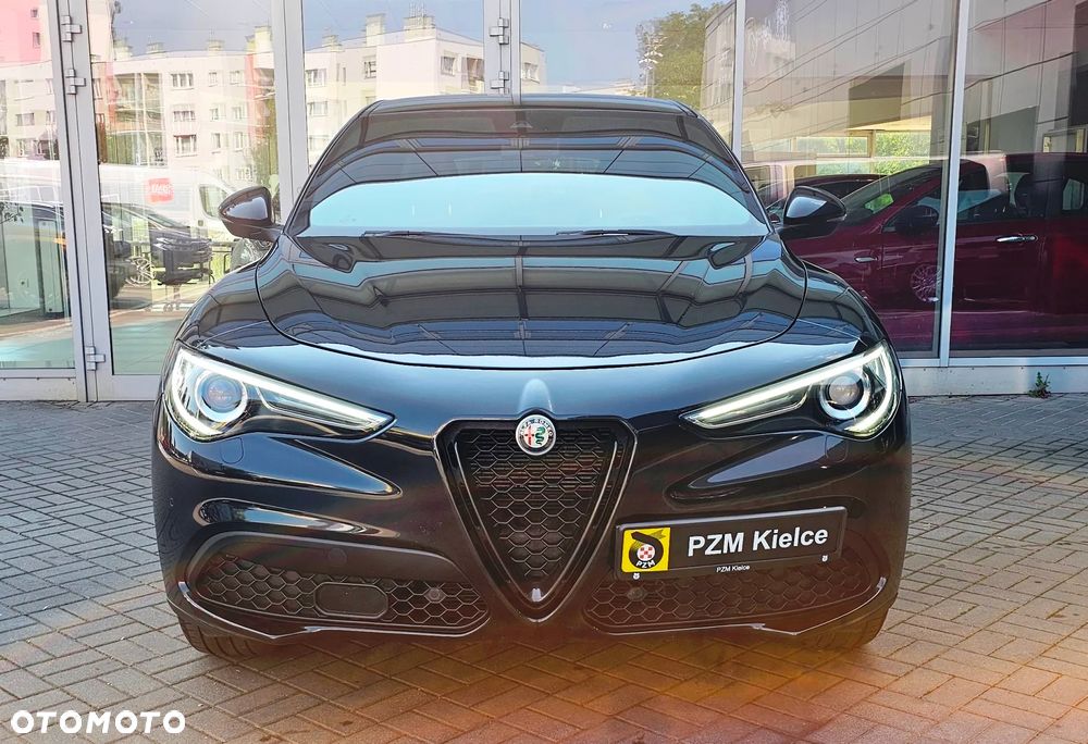Alfa Romeo Stelvio 2.0 Turbo Sprint Q4 - 4