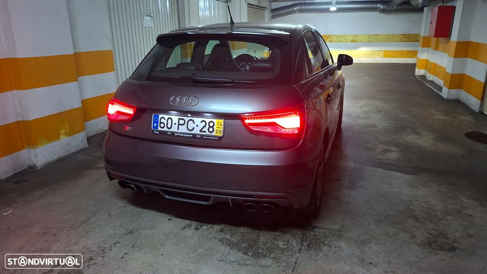 Audi A1 Sportback ver-a1-sb-2-0-tfsi-quattro - 2