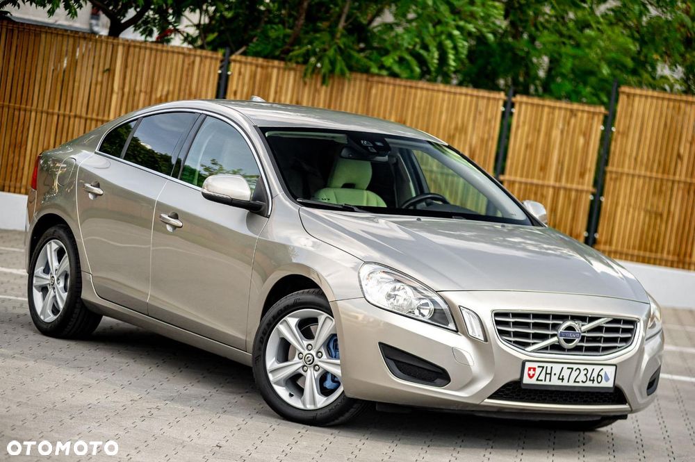Volvo S60 - 2
