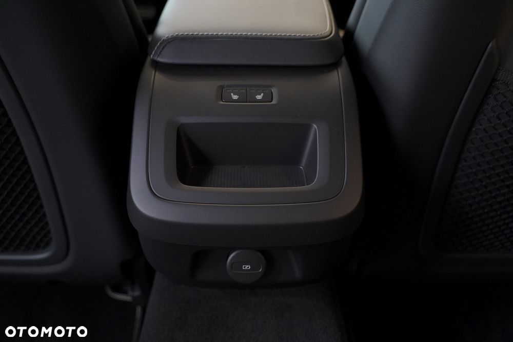 Volvo V60 B4 B Ultra Dark - 16