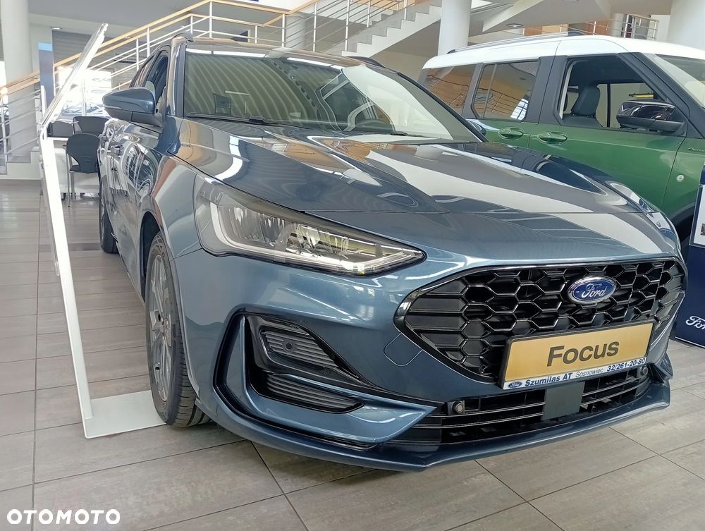 Ford Focus 1.0 EcoBoost mHEV ST-Line X - 3