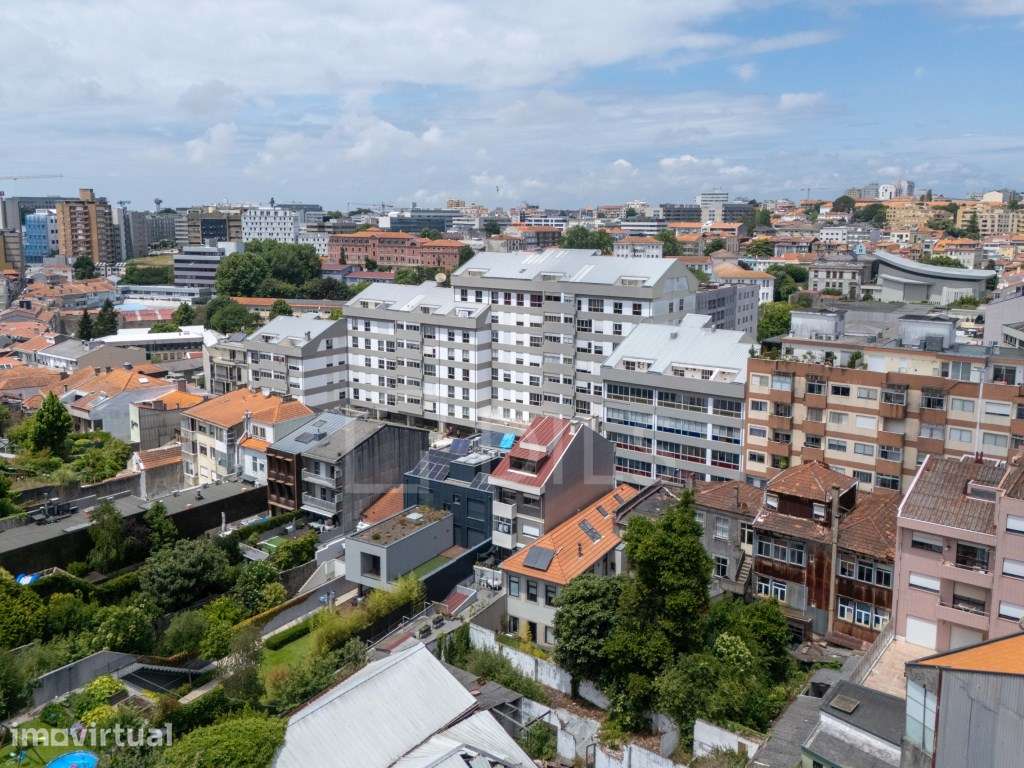 Apartamento T1, com jardim, no Porto - Grande imagem: 3/101