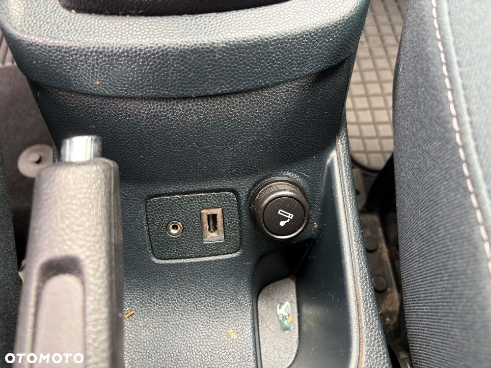 Ford Fiesta 1.25 Trend EU5 - 9