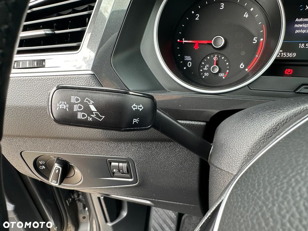 Volkswagen Tiguan - 31