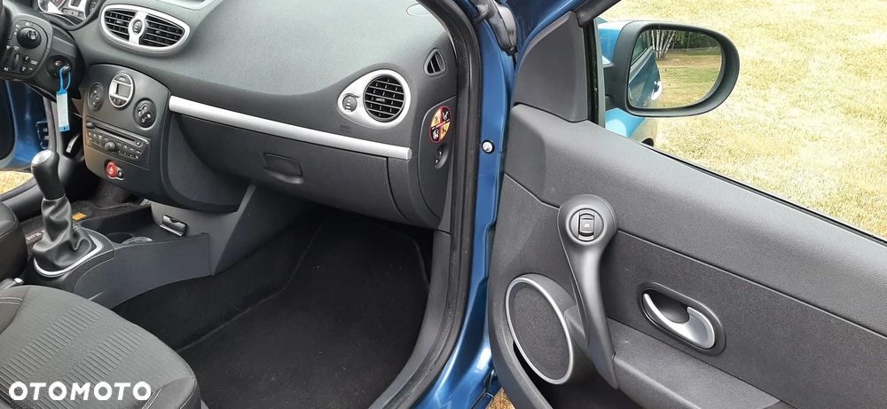 Renault Clio 1.2 TCE Wind - 29