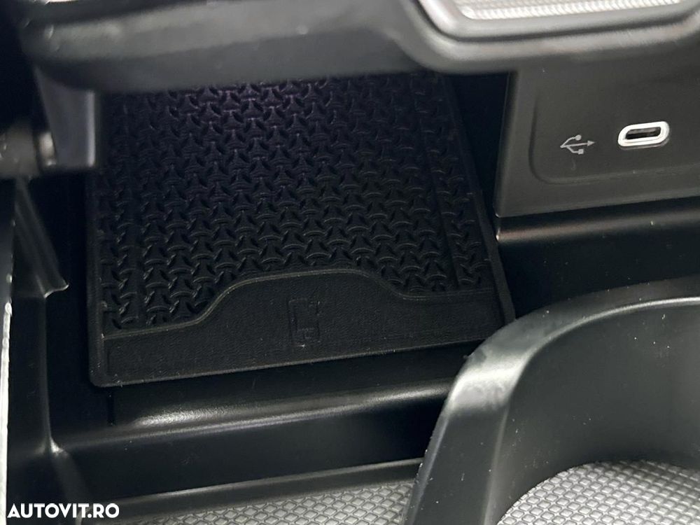 Mercedes-Benz C 200 MHEV 4MATIC - 23