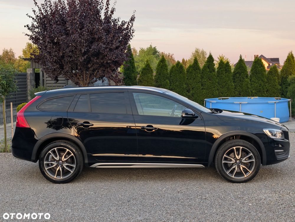 Volvo V60 Cross Country D4 Drive-E Summum - 9