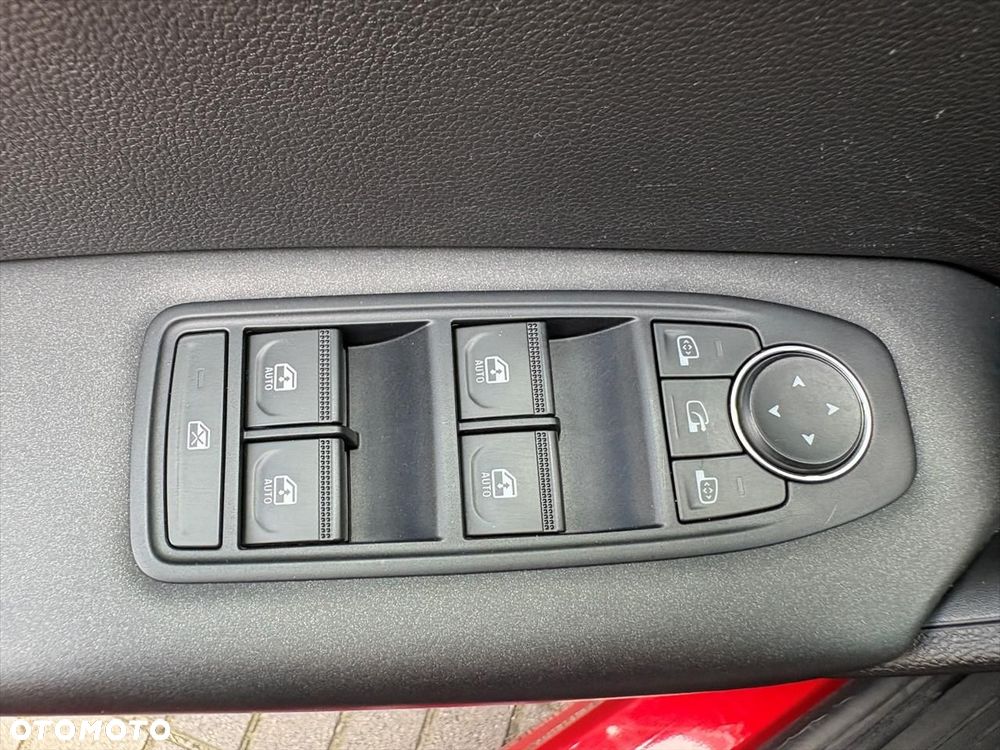 Renault Captur 1.0 TCe Equilibre - 19