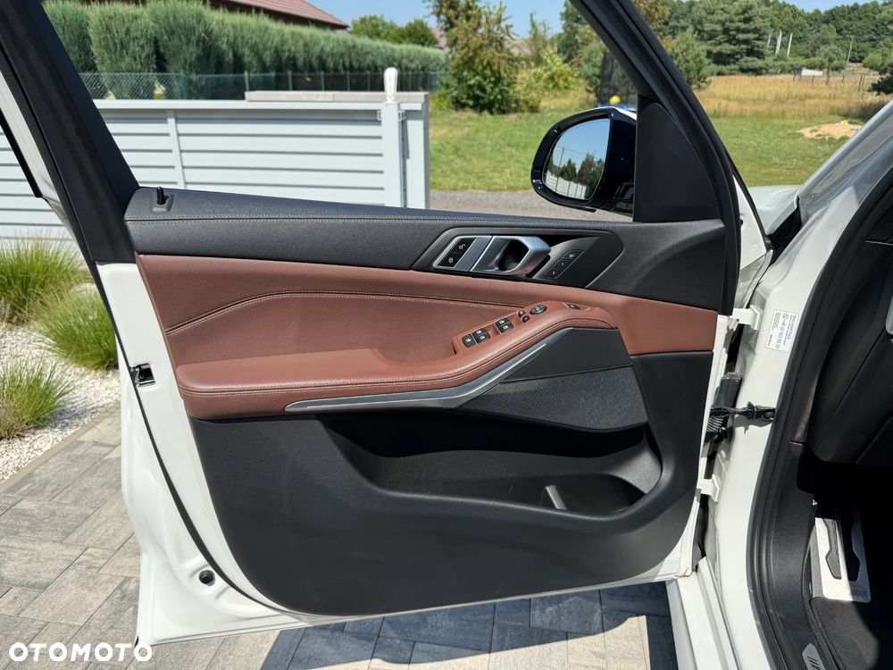 BMW X5 xDrive25d - 22