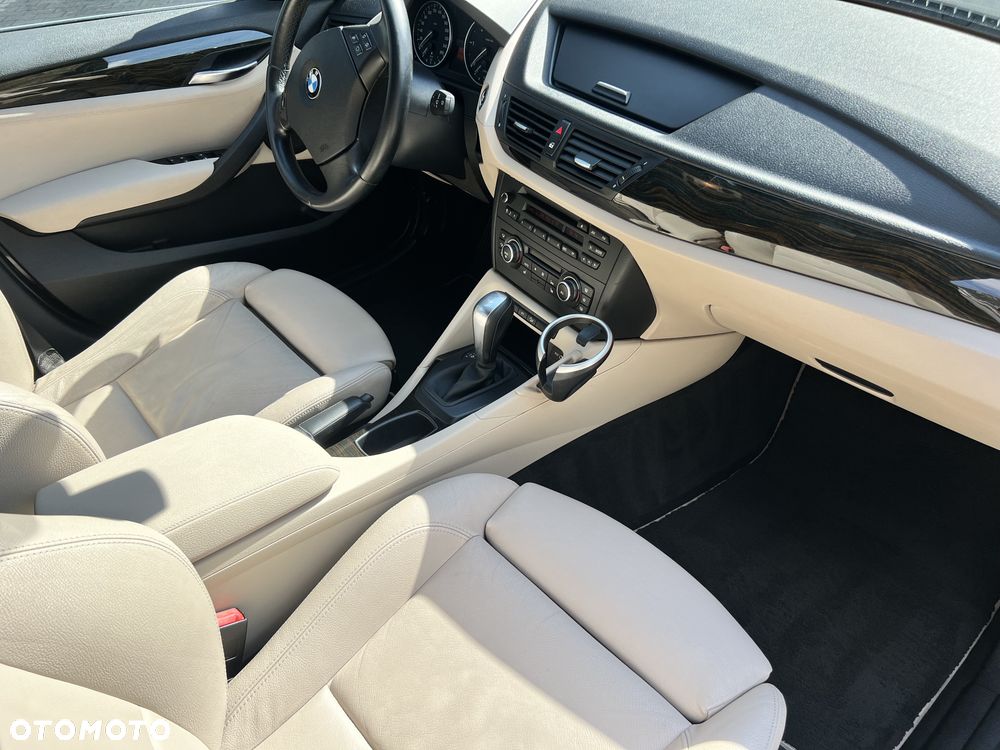 BMW X1 - 13
