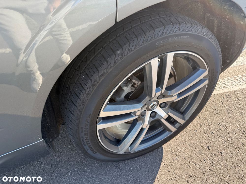 Volvo XC 60 T6 AWD Momentum - 5