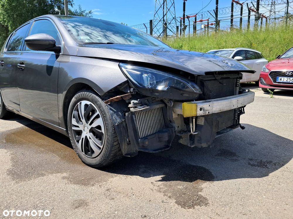 Peugeot 308 - 4