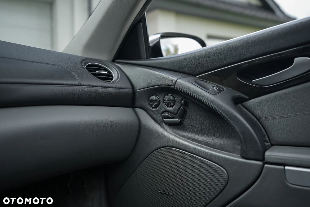 Mercedes-Benz SL 350 - 33