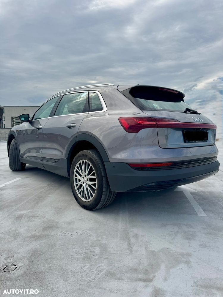 Audi e-tron 55 quattro advanced - 11