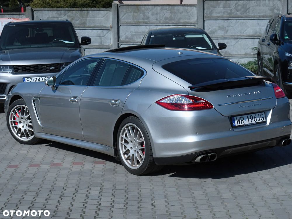 Porsche Panamera Turbo S PDK - 34
